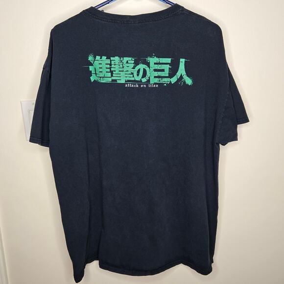 ATTACK ON TITAN Black and Green Graphic Shirt Sleeve T-shirt Size XL - Picture 4 of 7